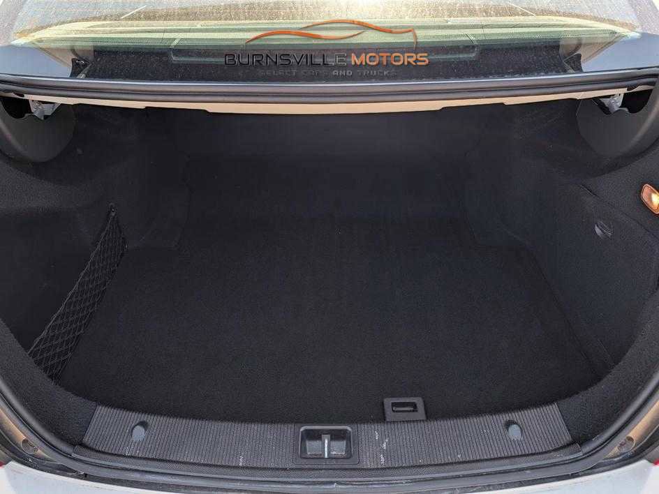 Used 2010 Mercedes-Benz C 300 Sport image 12