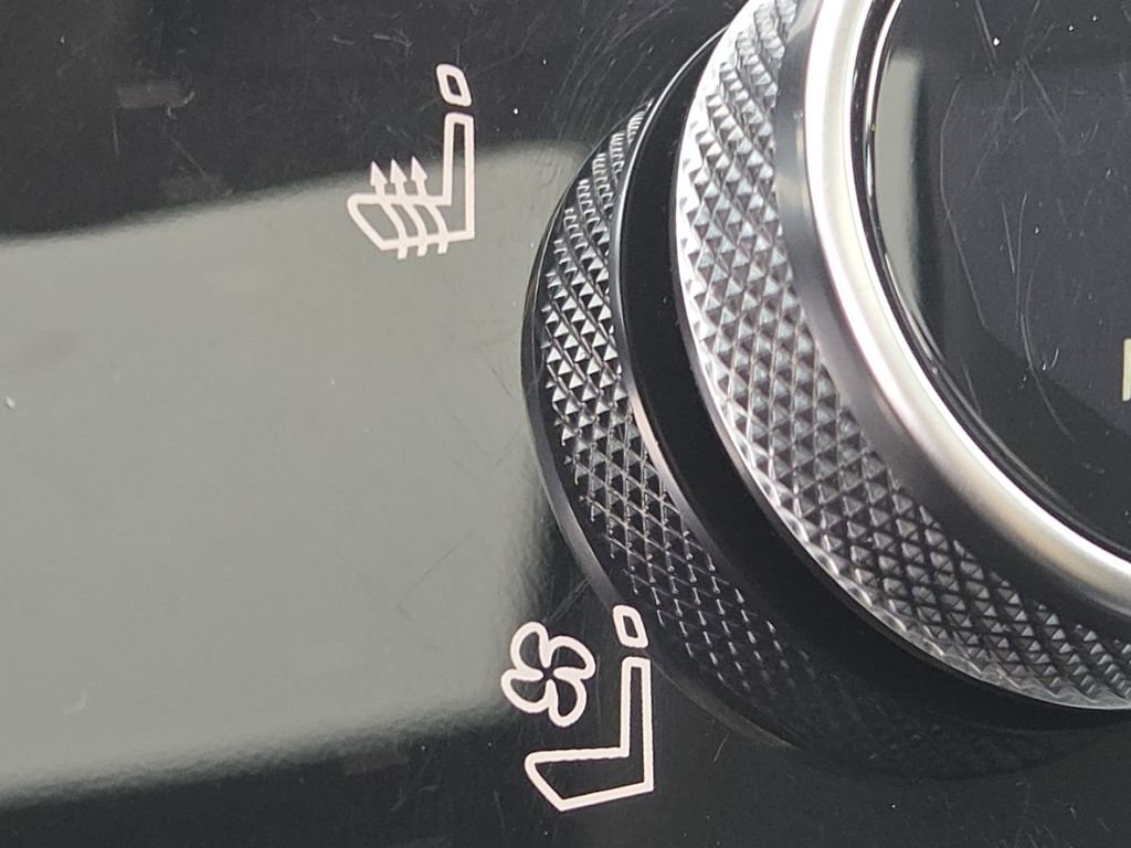 Used 2023 INFINITI QX60 Sensory w/ Cargo Package image 6