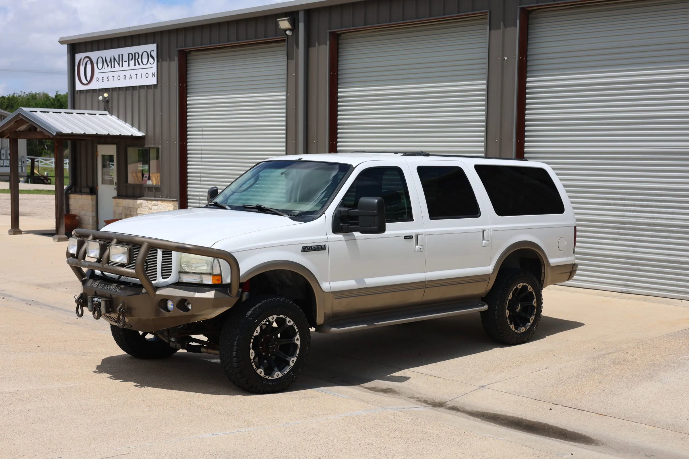 Used 2004 Ford Excursion Eddie Bauer AWD/4WD image 11