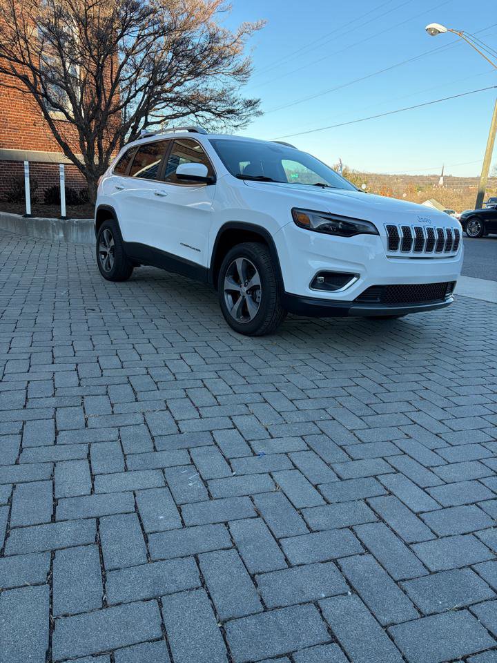 Used 2020 Jeep Cherokee Limited image 4