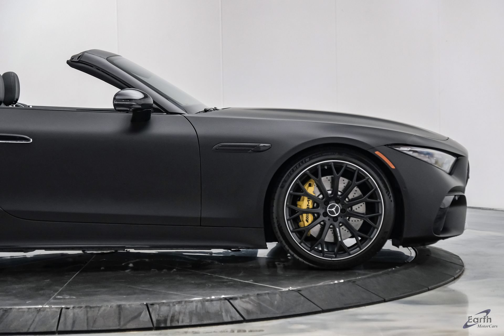 Used 2022 Mercedes-Benz SL 55 AMG 4MATIC image 30