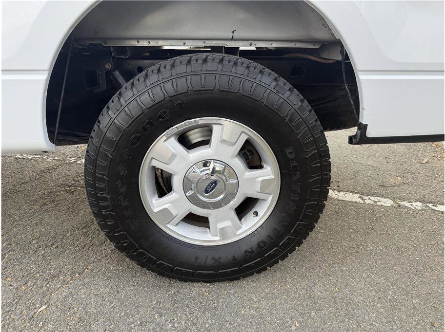 Used 2014 Ford F150 XLT w/ Equipment Group 301A Mid image 9