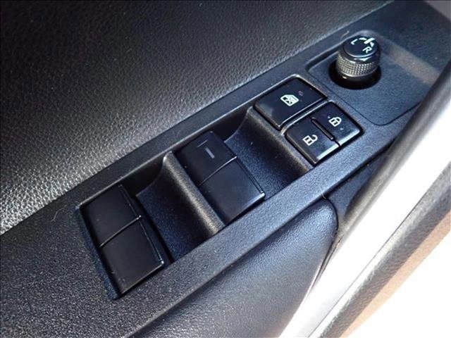 Used 2023 Toyota Corolla Cross LE w/ Moonroof Package image 13