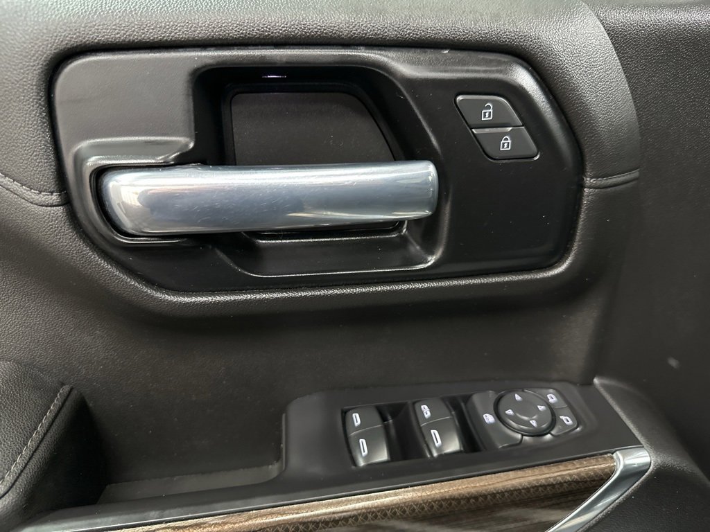 Used 2021 Chevrolet Silverado 1500 LT Trail Boss w/ Convenience Package II image 19