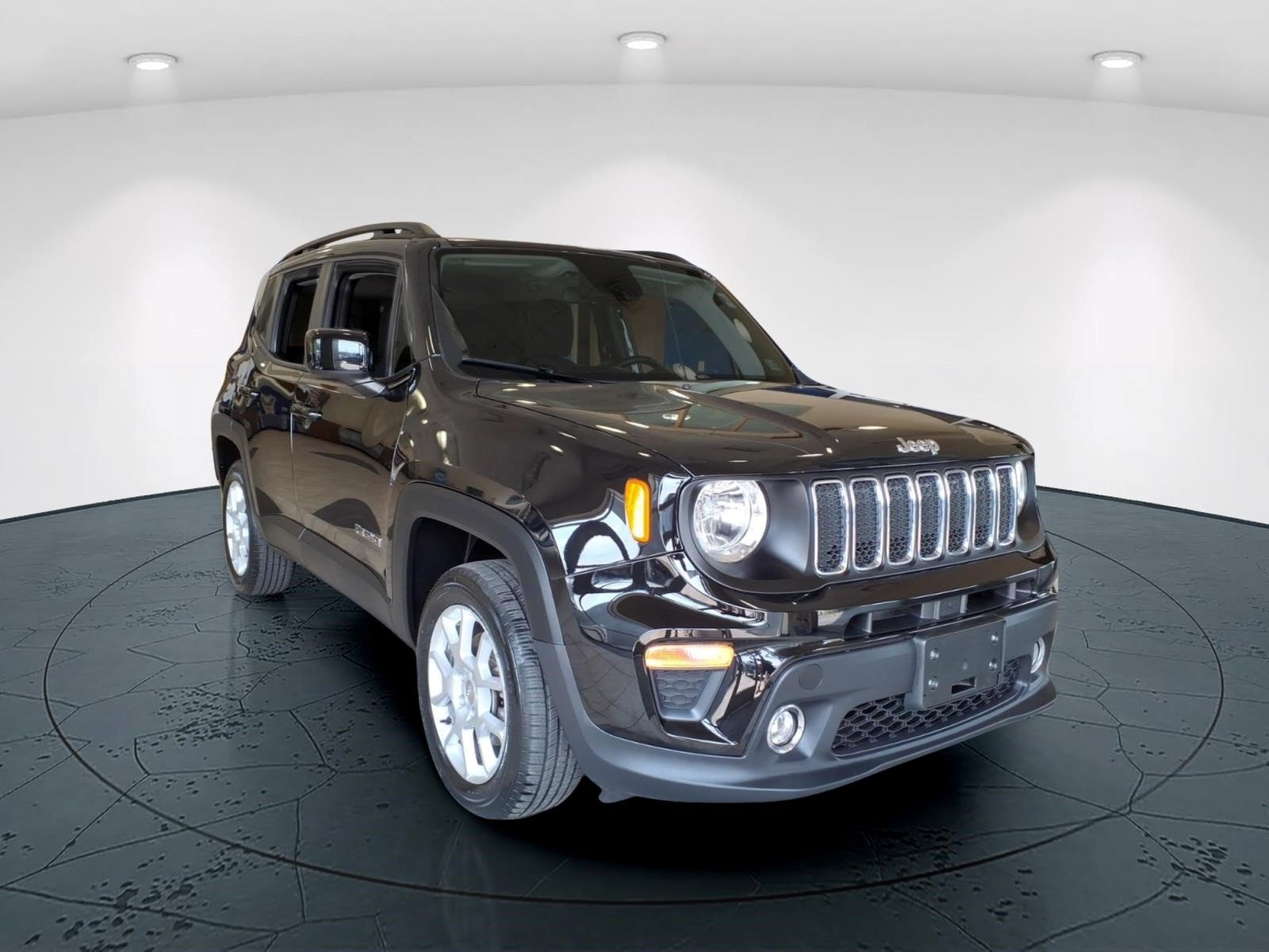 Used 2020 Jeep Renegade Latitude w/ Cold Weather Group