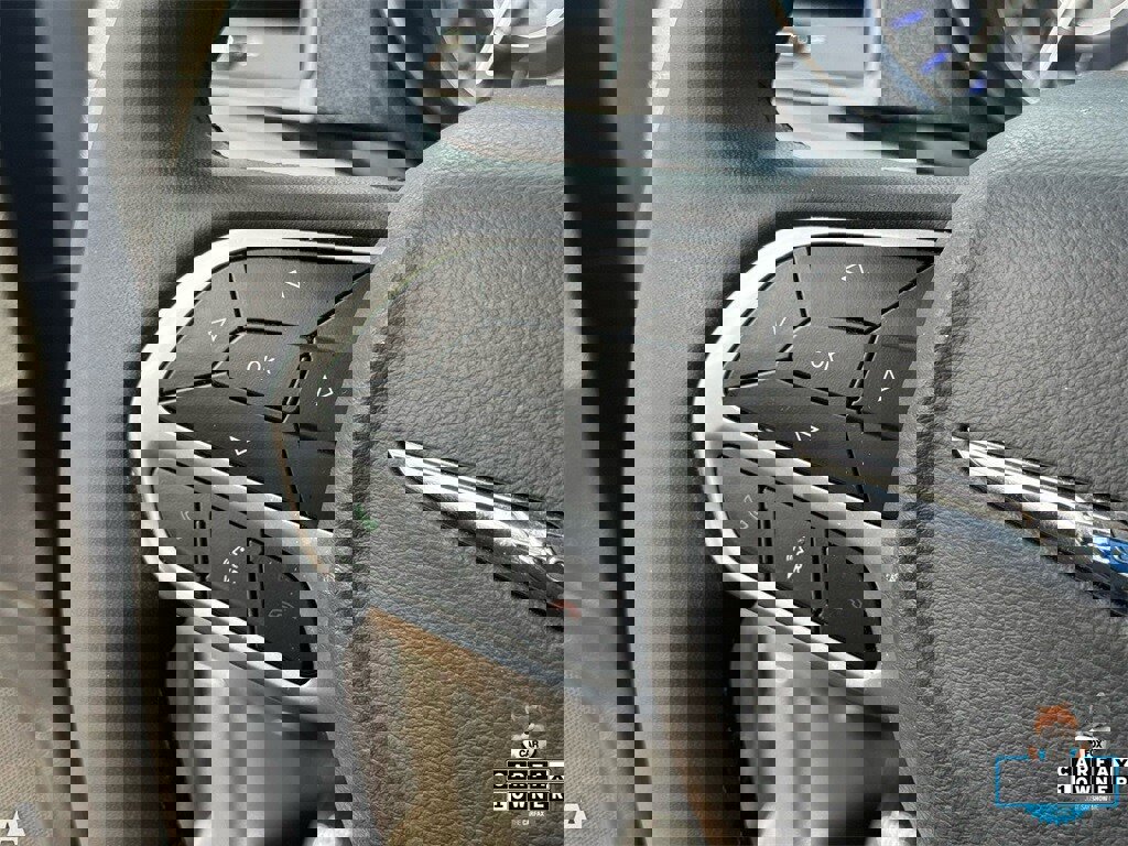 Certified 2023 Chrysler 300 Touring w/ Sport Appearance Package image 15