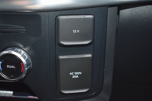 Used 2023 Ford F150 Lariat w/ Equipment Group 502A High image 38