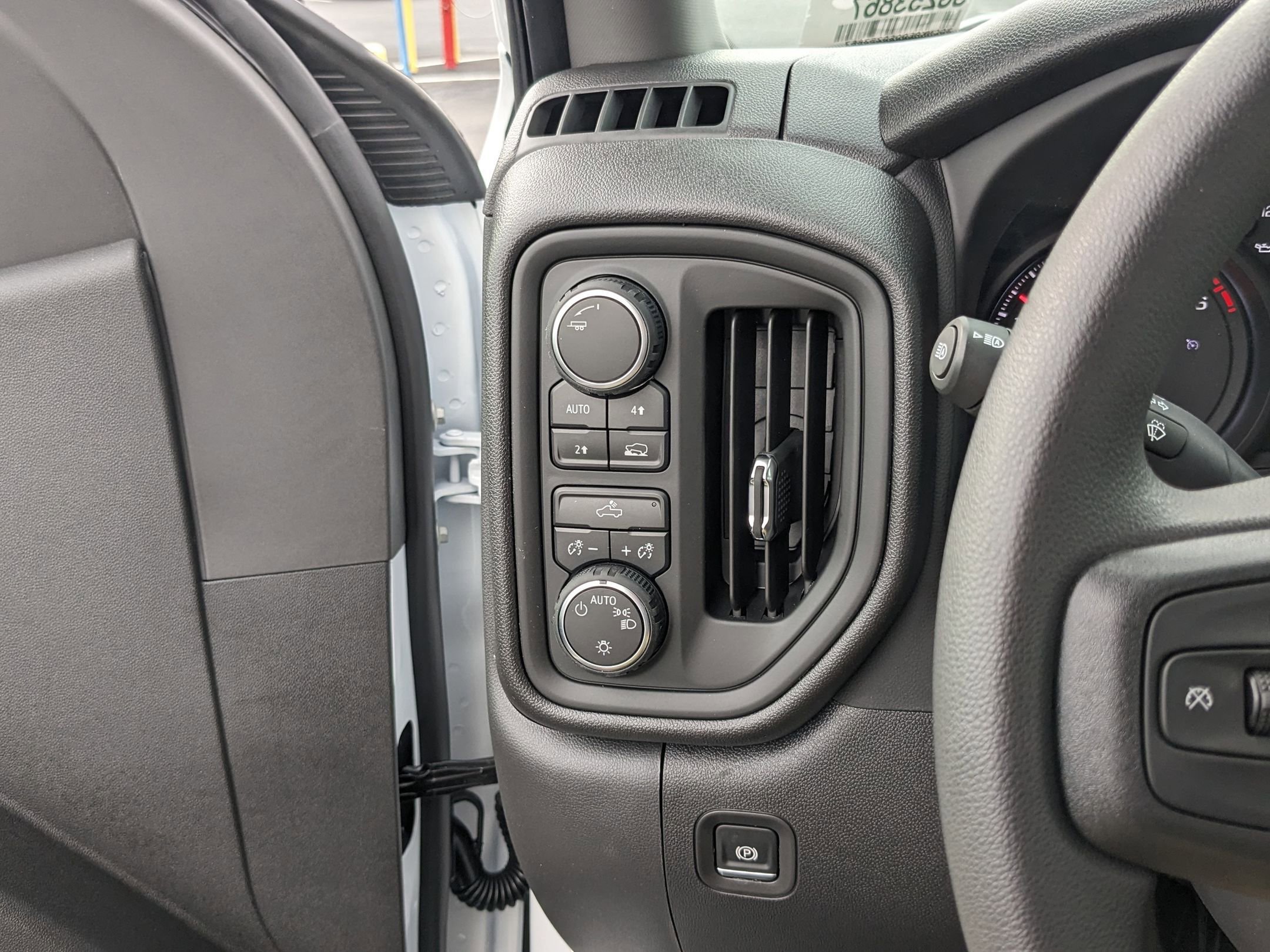 New 2025 Chevrolet Silverado 1500 W/T w/ Trailering Package image 11