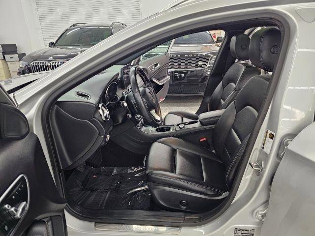 Used 2018 Mercedes-Benz GLA 250 4MATIC w/ Premium Package image 29