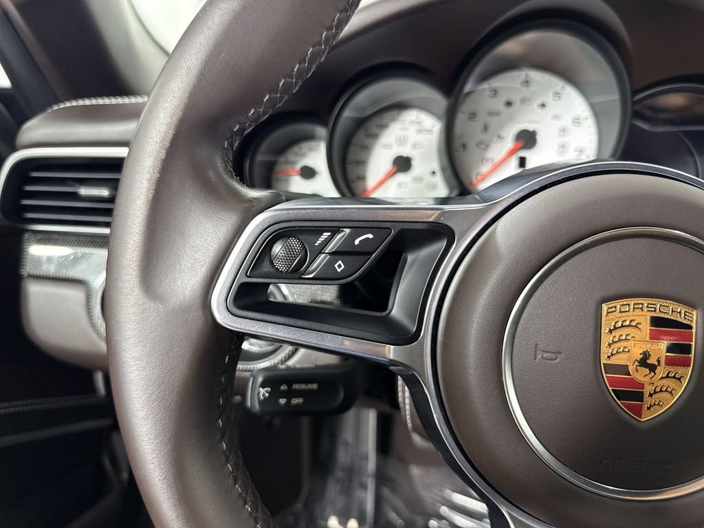 Certified 2017 Porsche 911 Carrera 4 AWD/4WD image 38