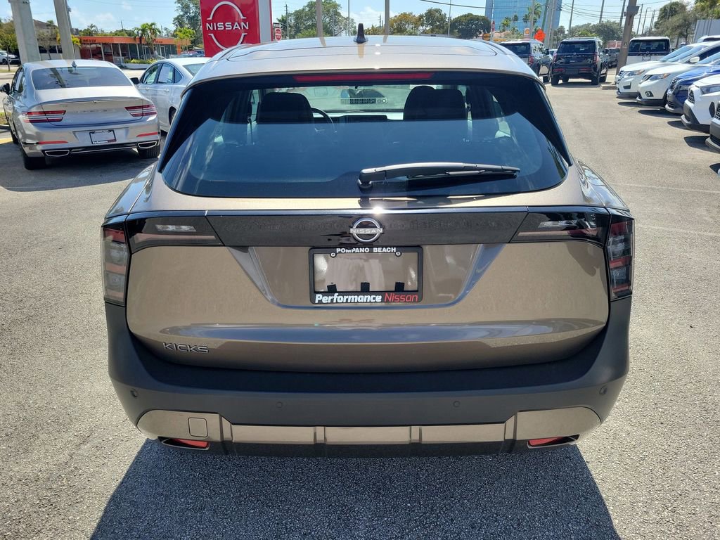 Certified 2025 Nissan Kicks S image 9