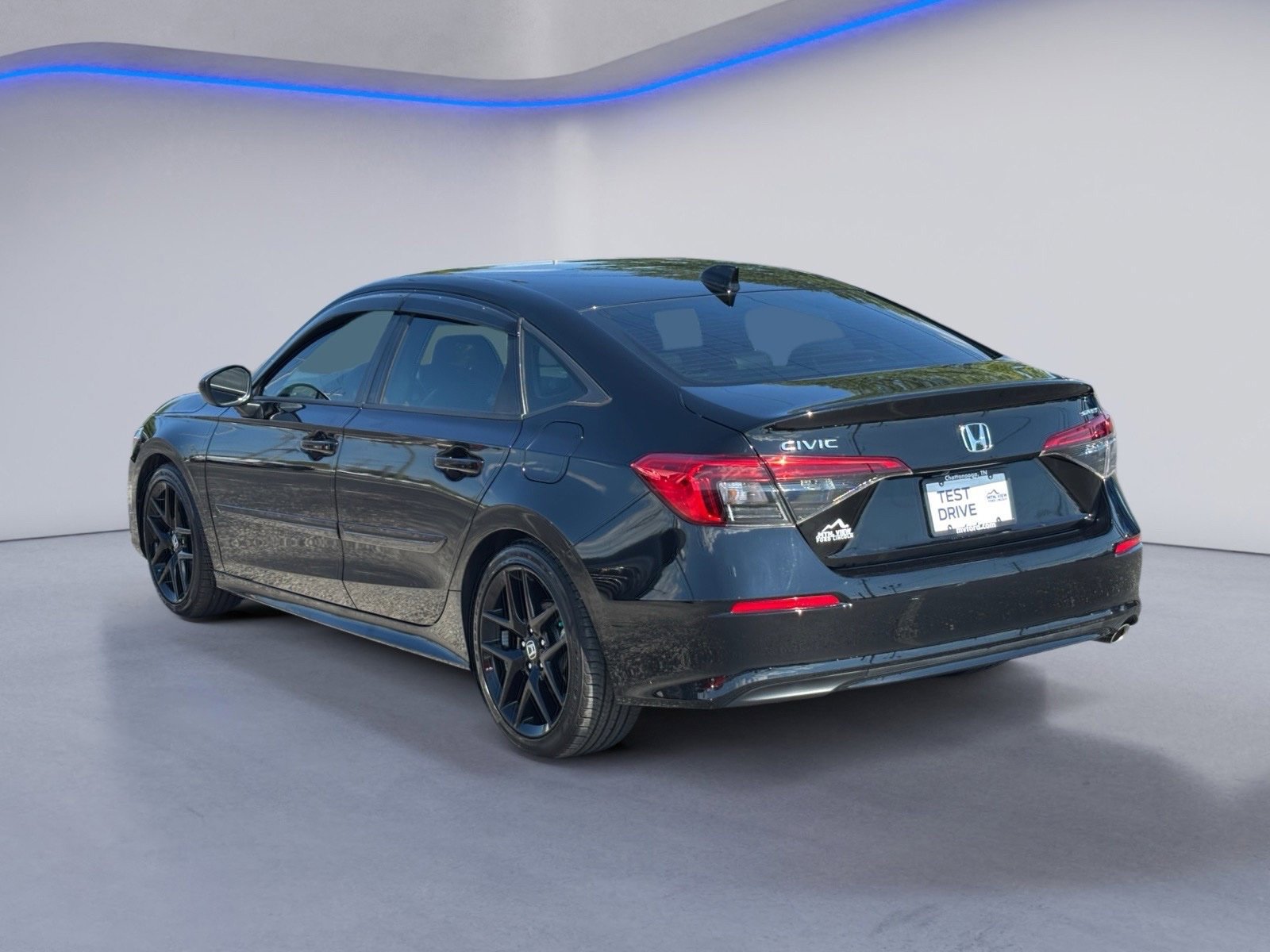 Used 2023 Honda Civic Sport image 2