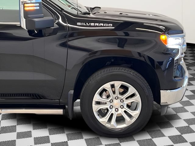 Certified 2023 Chevrolet Silverado 1500 LTZ w/ LTZ Premium Package AWD/4WD image 32