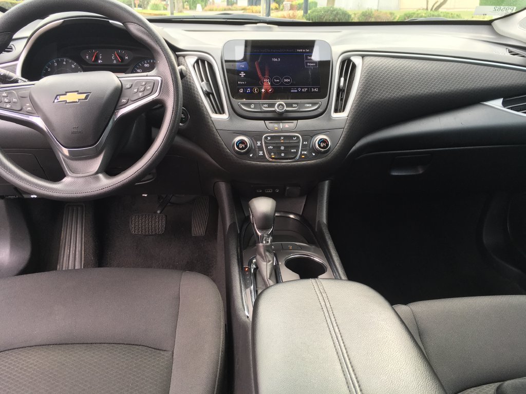 Used 2025 Chevrolet Malibu LT FWD image 24