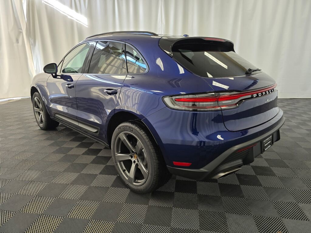 New 2026 Porsche Macan image 3