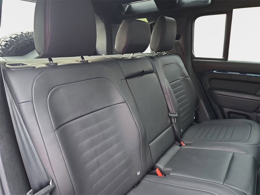 New 2026 Land Rover Defender 110 OCTA image 12