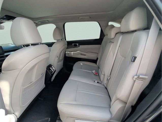 New 2026 Kia Sorento S FWD image 18