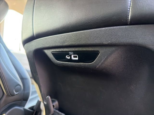 Used 2023 Chrysler Pacifica Limited image 15