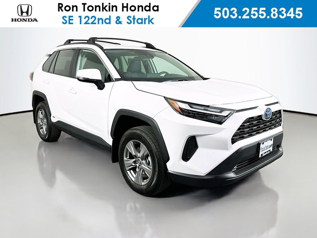 Used 2024 Toyota RAV4 XLE image 1