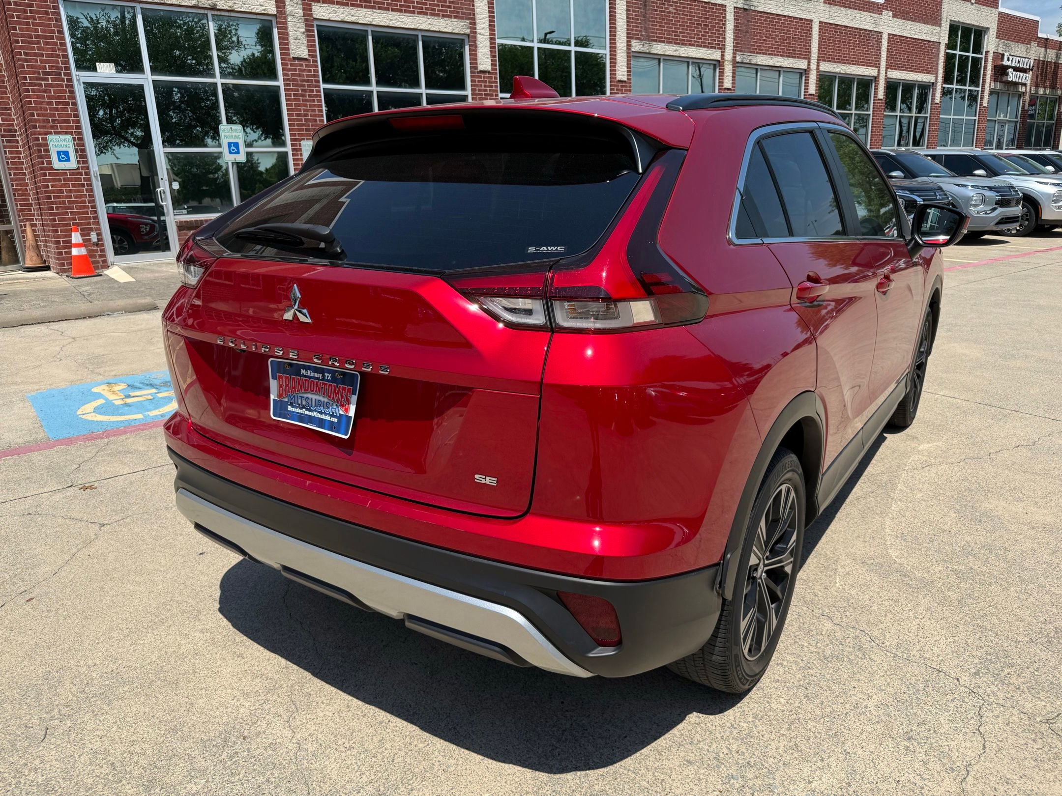 Used 2022 Mitsubishi Eclipse Cross SEL AWD/4WD image 3