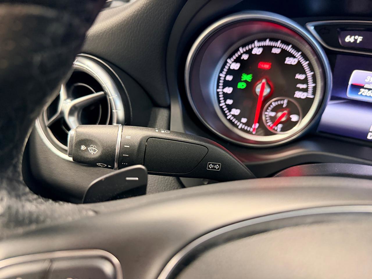 Used 2018 Mercedes-Benz CLA 250 image 34