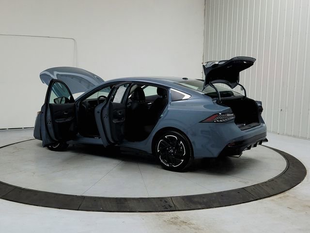 New 2026 Nissan Sentra SR w/ SR Premium Package image 13