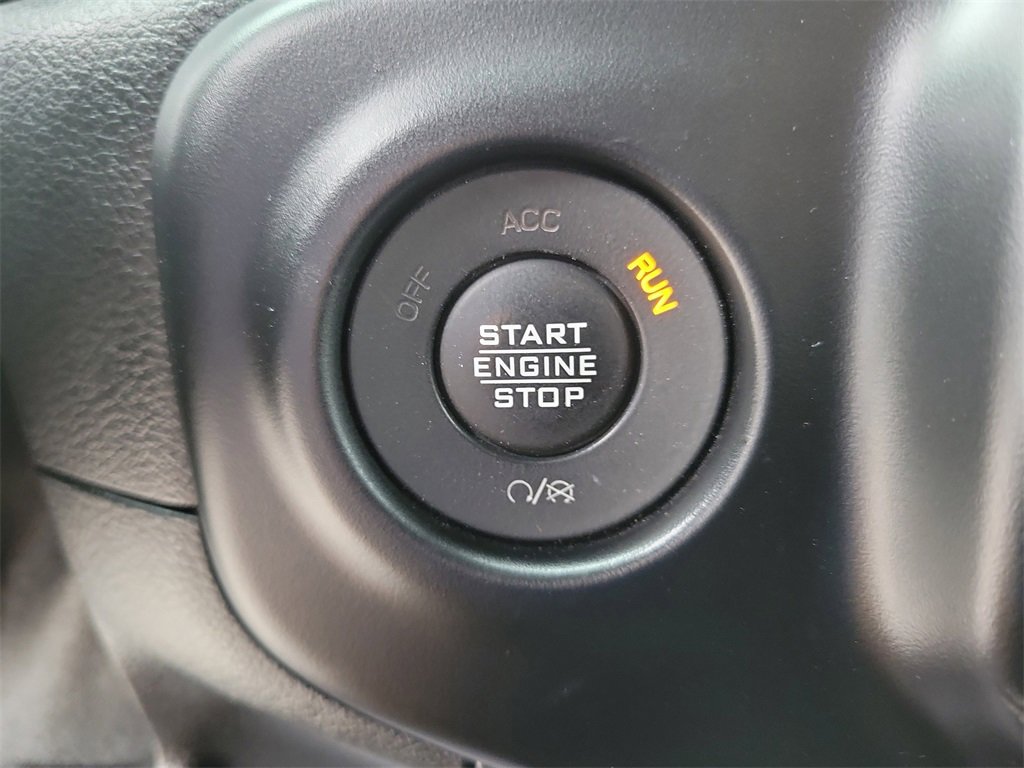 Used 2020 Jeep Wrangler Sport image 26