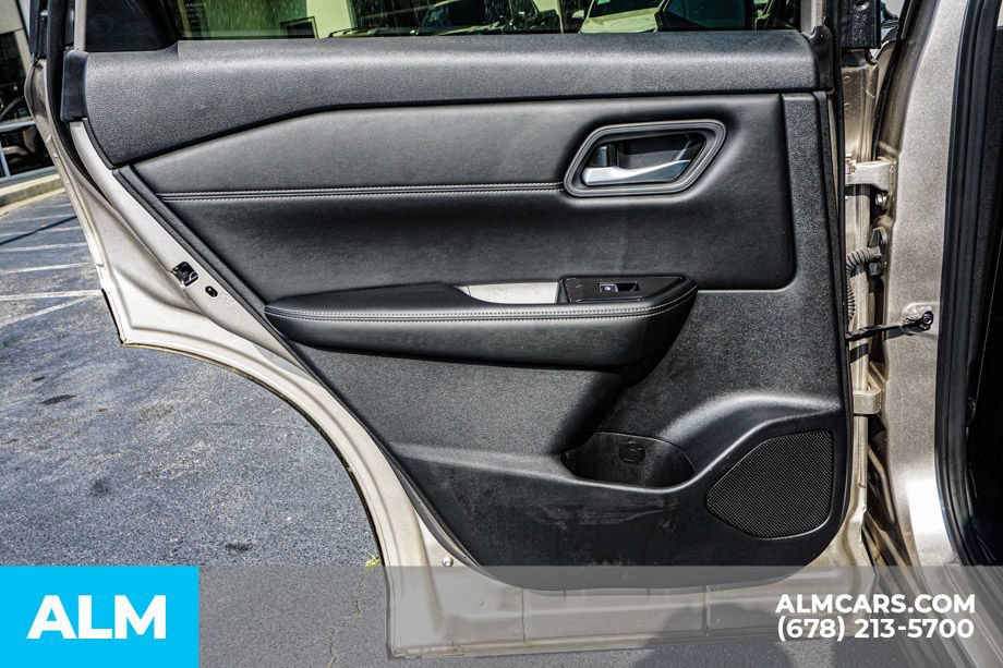 Used 2024 Nissan Rogue SL AWD/4WD image 51