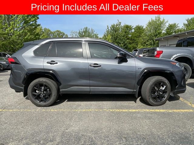 Used 2021 Toyota RAV4 XLE FWD image 5
