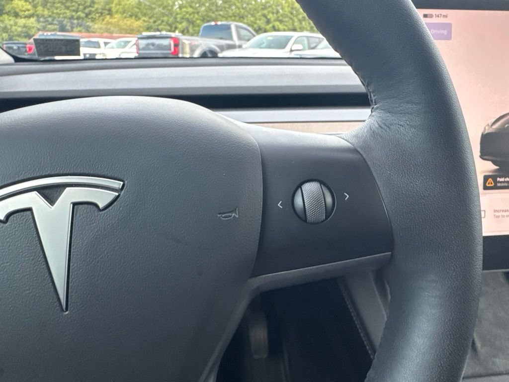 Used 2022 Tesla Model Y Long Range AWD/4WD image 14