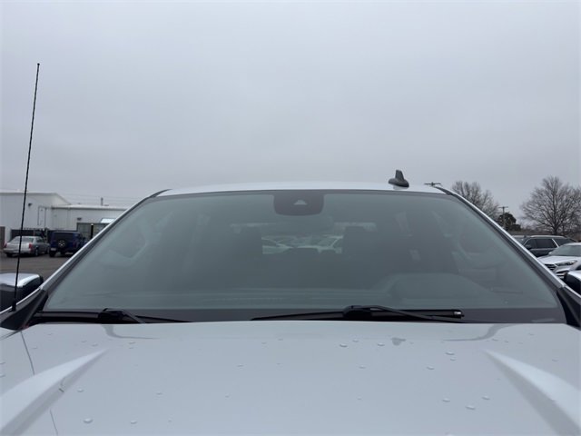 Used 2022 Chevrolet Silverado 1500 LT image 25