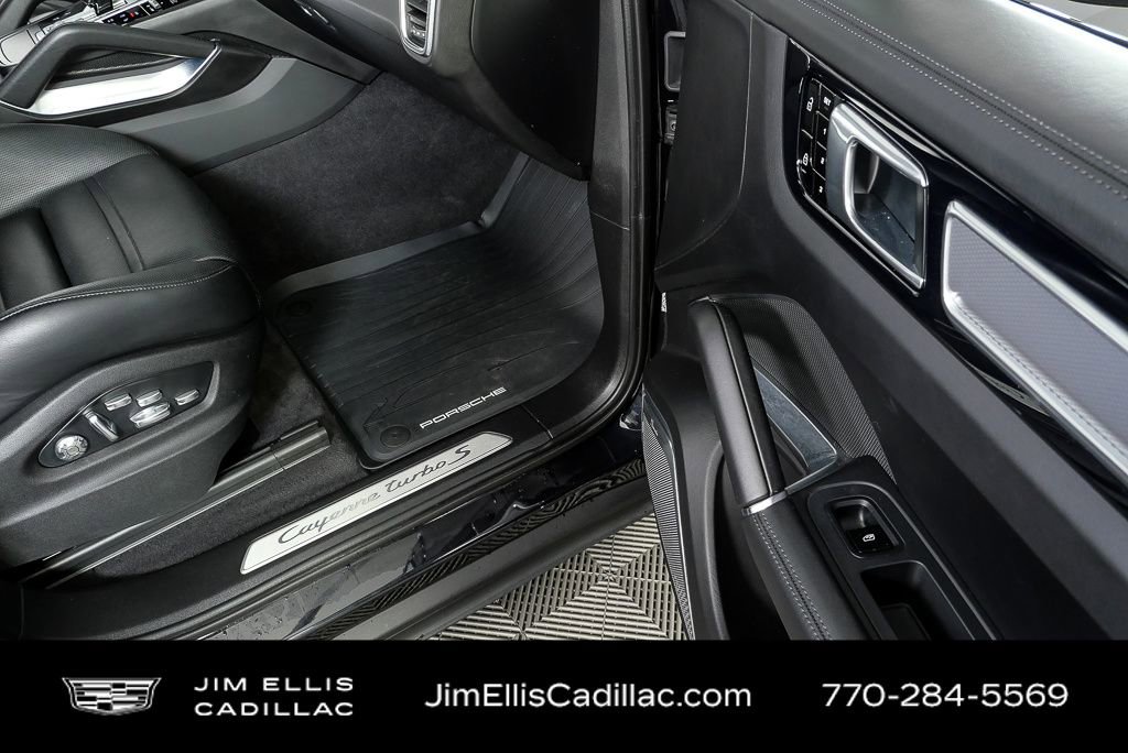 Used 2021 Porsche Cayenne Turbo S w/ Premium Package Plus image 28