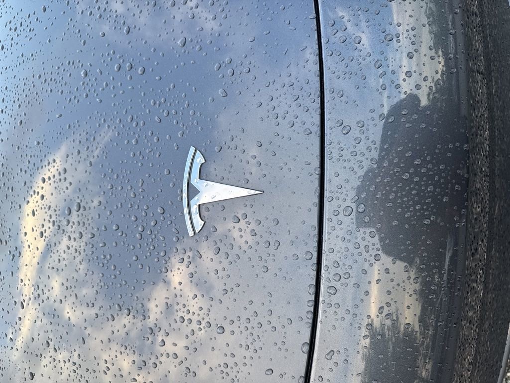 Used 2023 Tesla Model 3 Standard Range RWD image 3