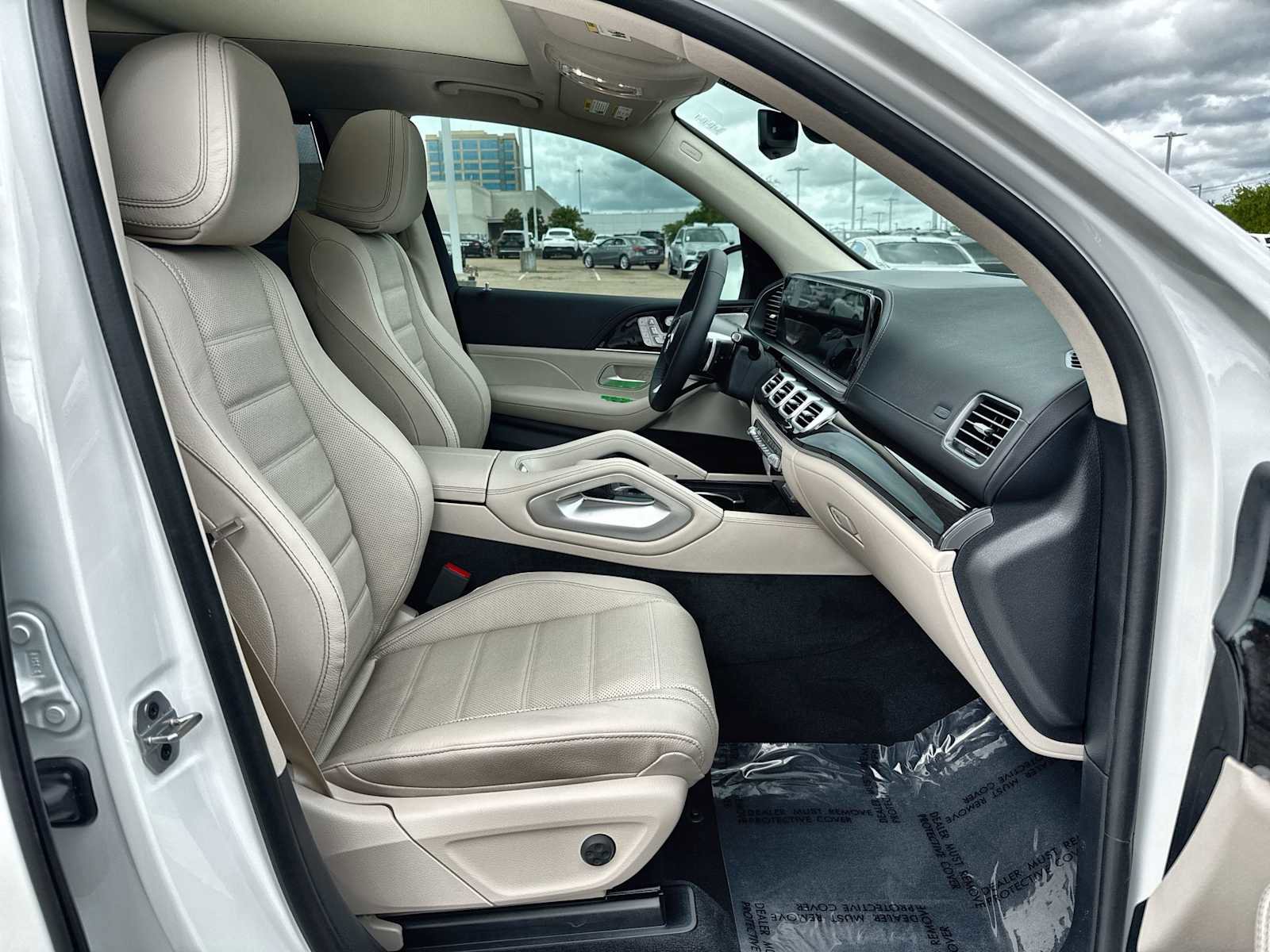 New 2026 Mercedes-Benz GLS 450 4MATIC image 9
