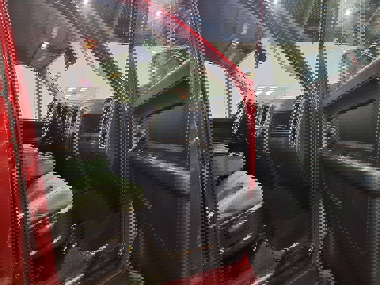 Used 2014 RAM 1500 Express AWD/4WD image 16