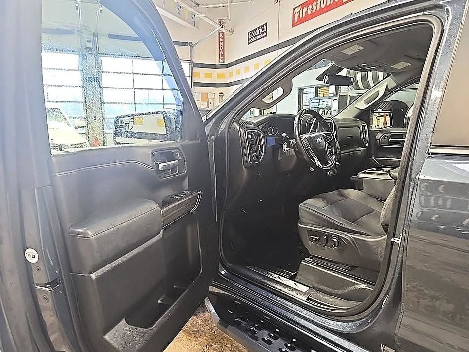 Used 2019 Chevrolet Silverado 1500 LT w/ All-Star Edition image 11