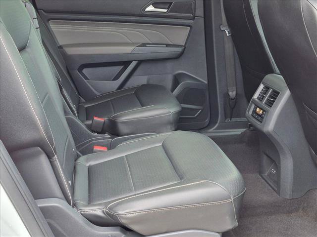 Used 2021 Volkswagen Atlas SE w/ Panoramic Sunroof Package FWD image 18