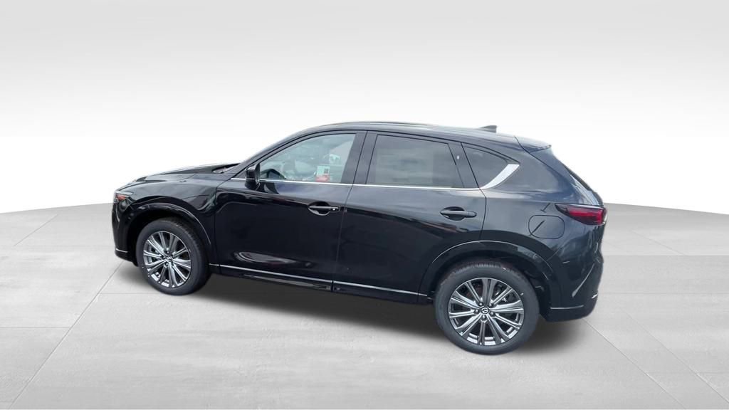 New 2025 MAZDA CX-5 Signature image 2