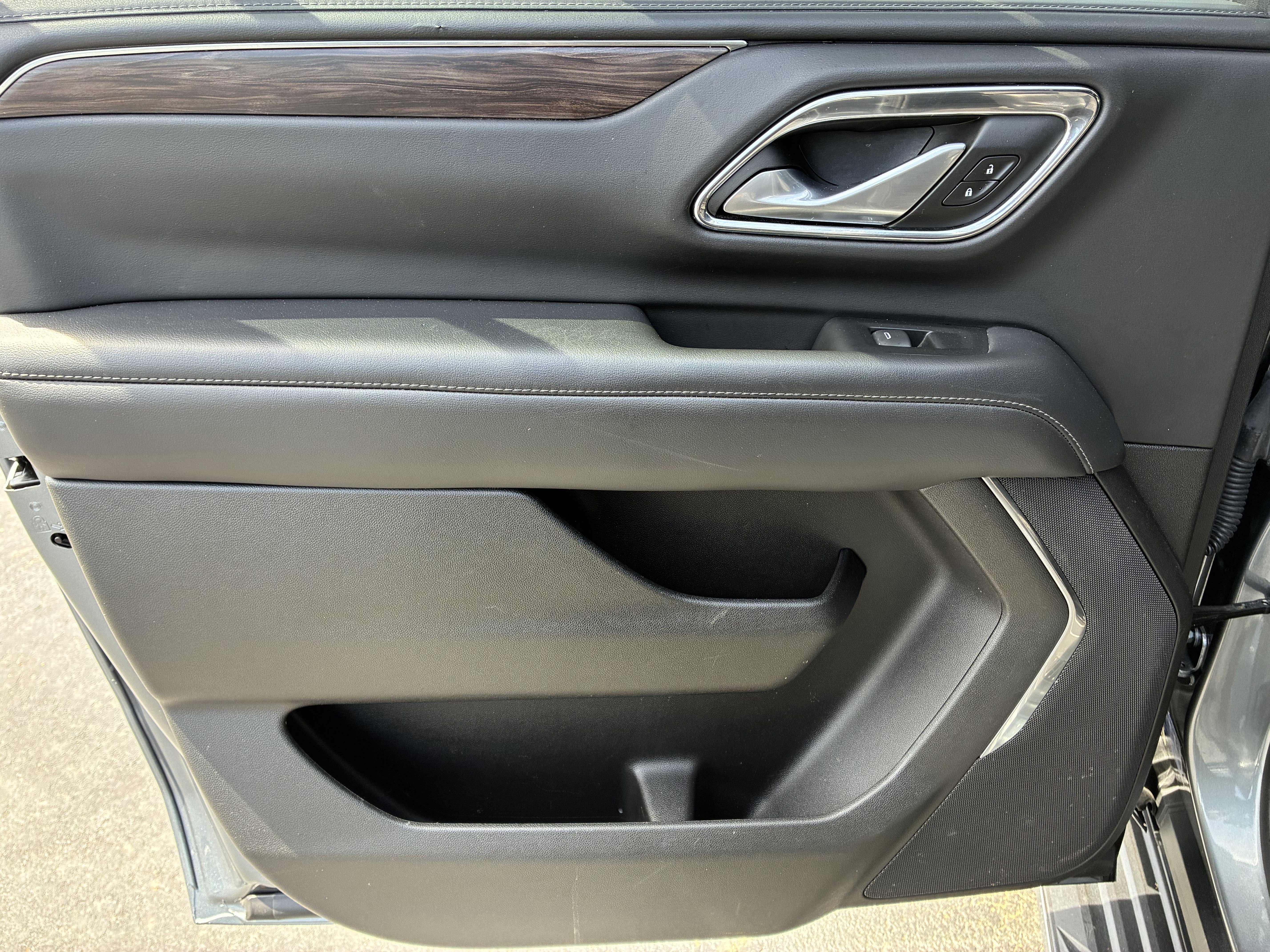 Used 2022 Chevrolet Suburban LS w/ Driver Alert Package AWD/4WD image 16