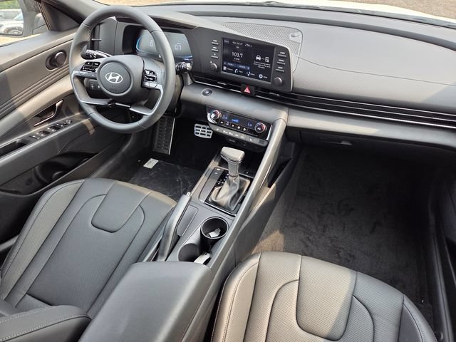 New 2026 Hyundai Elantra SEL Sport FWD image 20