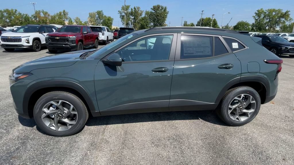 New 2026 Chevrolet Trax LT w/ LT Convenience Package FWD image 7