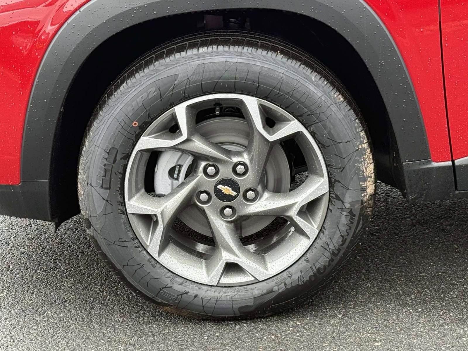 New 2026 Chevrolet Trax LT w/ Driver Confidence Package FWD image 7