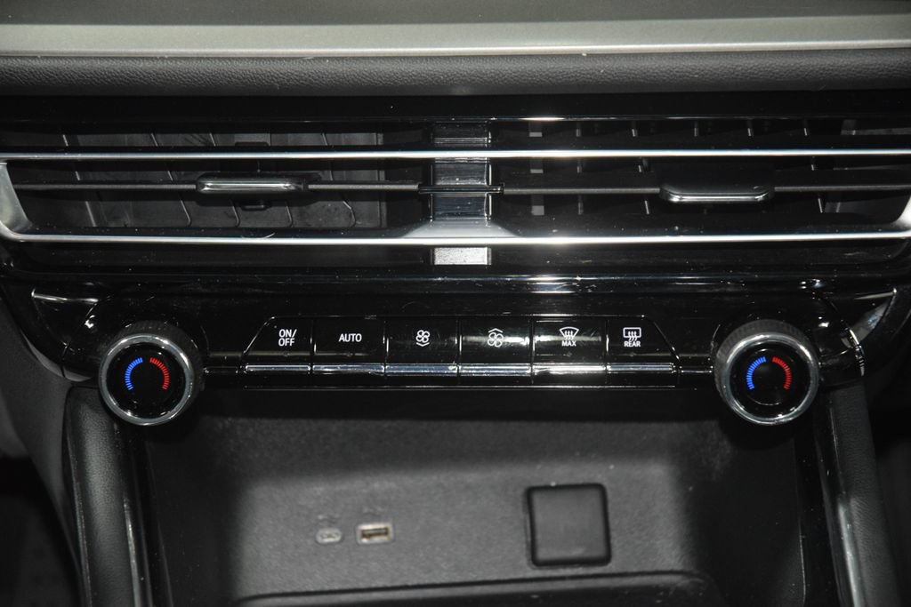 Used 2024 Chevrolet Traverse LS w/ LPO, Floor Liner Package AWD/4WD image 31