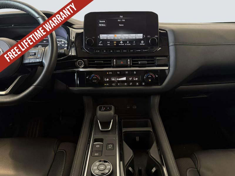 Used 2024 Nissan Pathfinder SL AWD/4WD image 25