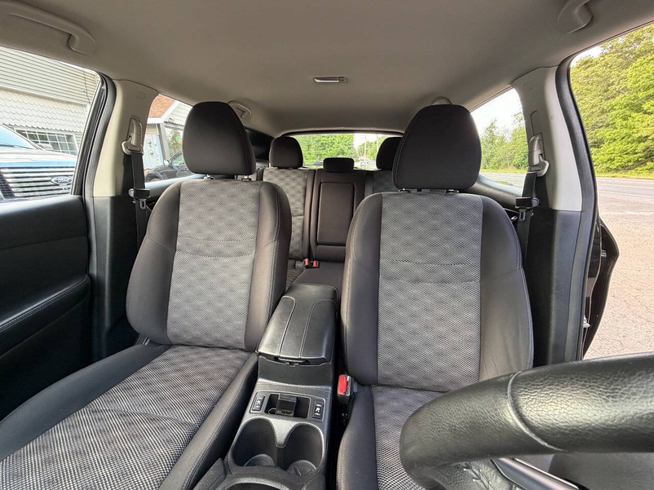 Used 2019 Nissan Rogue Sport SV w/ Technology Package AWD/4WD image 25