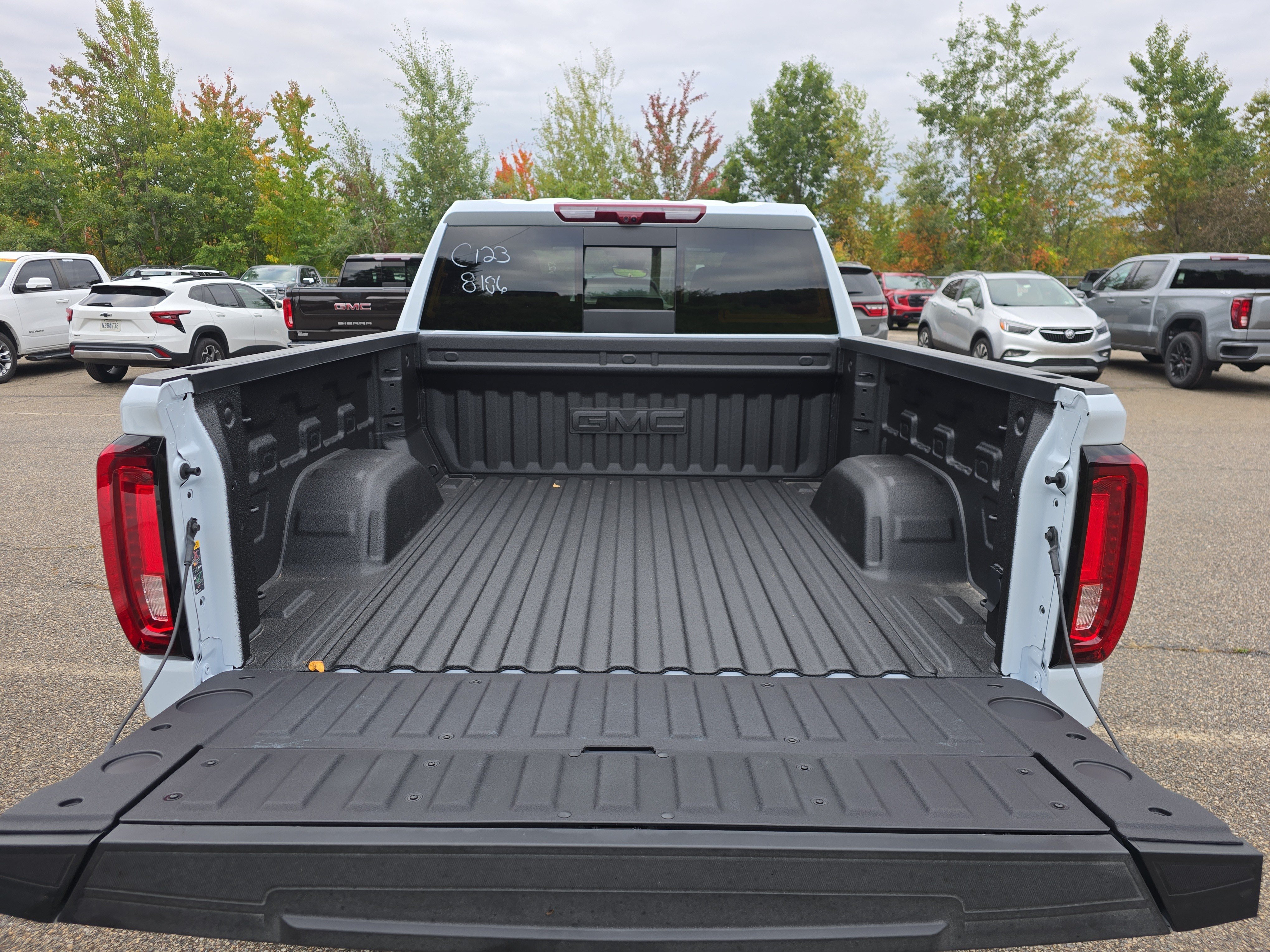 New 2026 GMC Sierra 1500 Denali w/ Technology Package AWD/4WD image 5