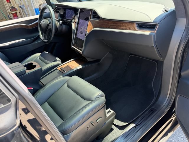 Used 2020 Tesla Model X Long Range AWD/4WD image 16