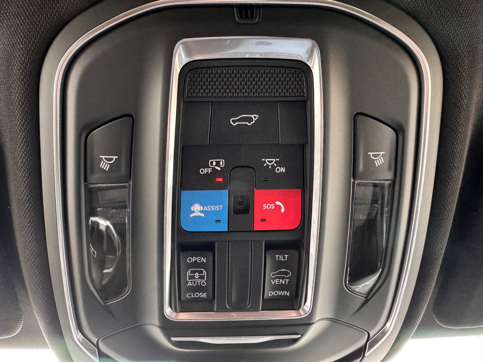 New 2026 Jeep Grand Cherokee Laredo image 28