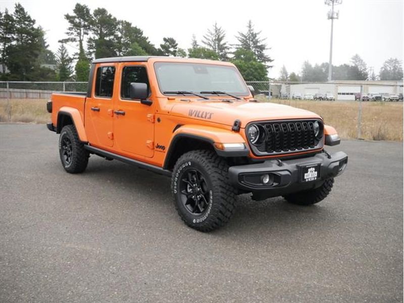 New 2025 Jeep Gladiator Willys image 7