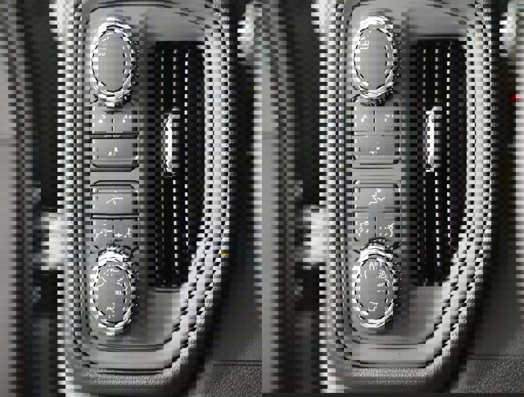 New 2026 GMC Sierra 2500 Pro w/ Convenience Package image 22